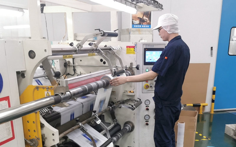 明日軟包裝公司助力守&ldquo;滬&rdquo;戰(zhàn)&ldquo;疫&rdquo;