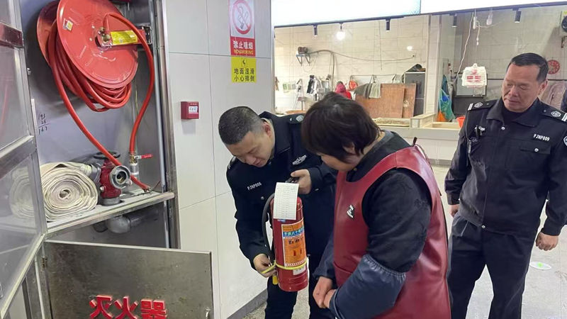 浦江農(nóng)批市場開展&ldquo;問與答、學(xué)與用&rdquo;消防安全主題活動(dòng)