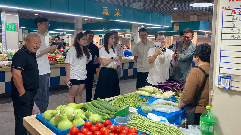 華通商貿開展短視頻創(chuàng)作培訓賦能農(nóng)貿市場場景化營銷